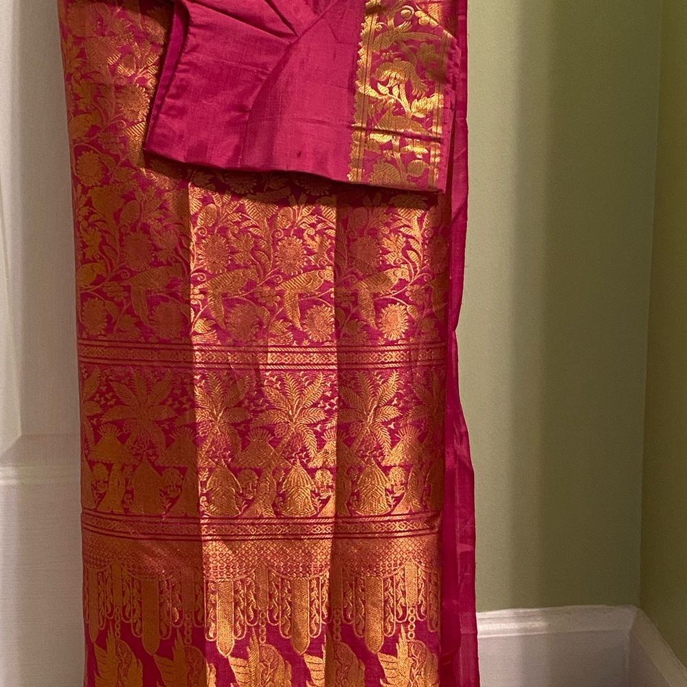 Pink and Gold saree with matching blouse